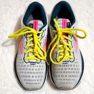 Brooks running shoes Ghost 13 size 7.5